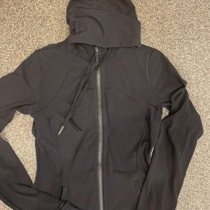 Women’s size 4 Lululemon hooded define jacket